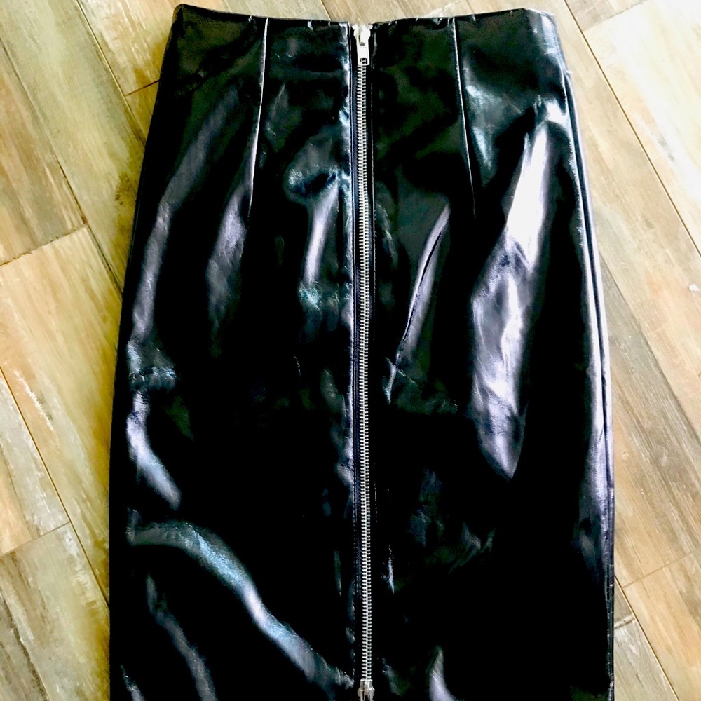Like new faux leather zip up skirt